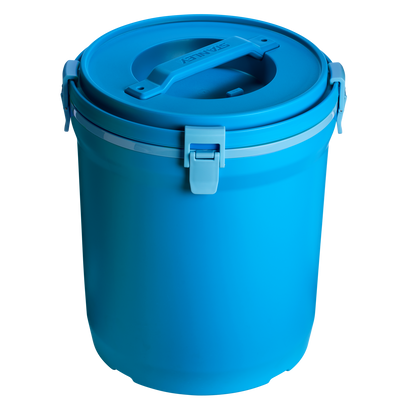 Stanley The Fast-Flow Water Jug 2 Galloon in Azure Blue