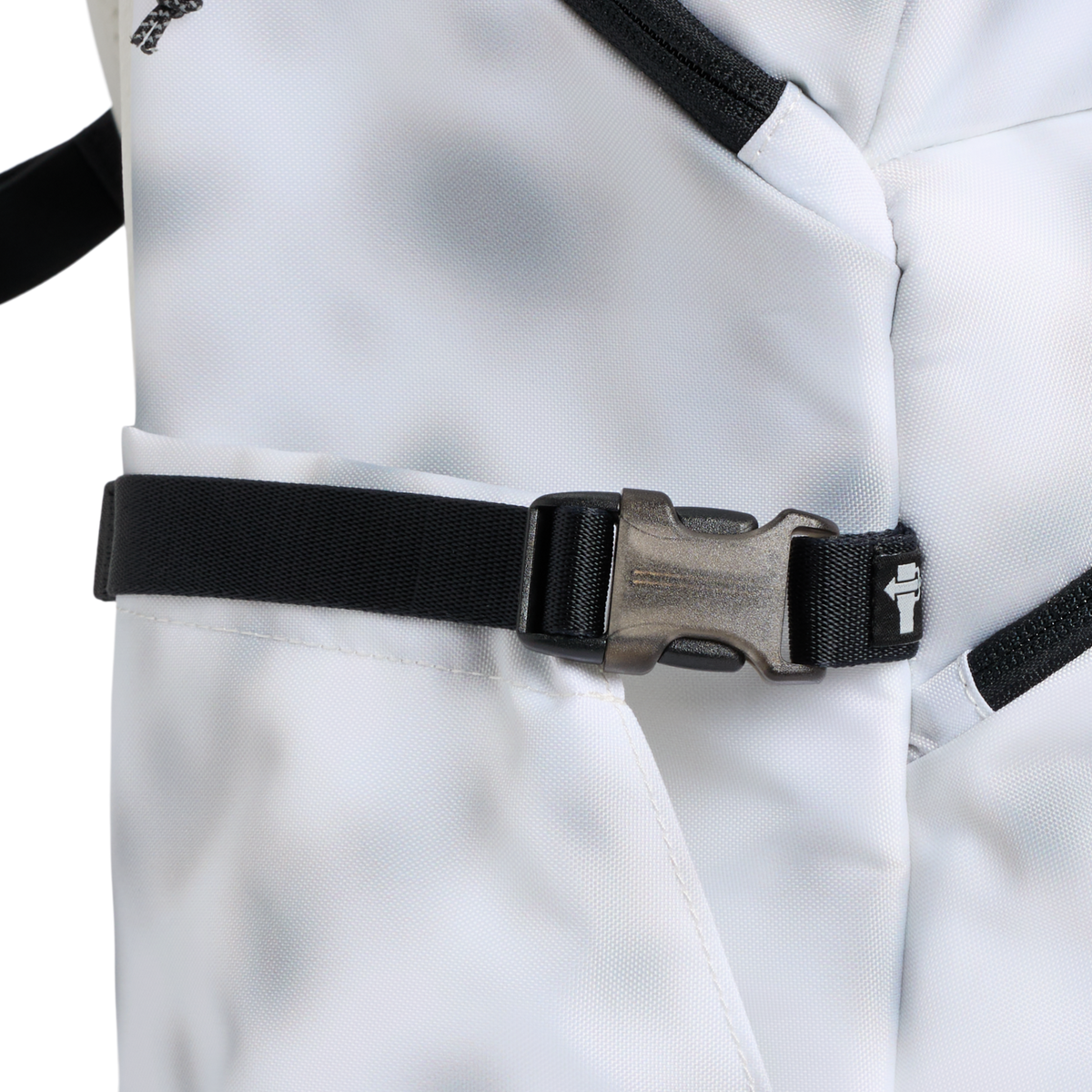 The Vitalize™ Backpack | 30.9 QT